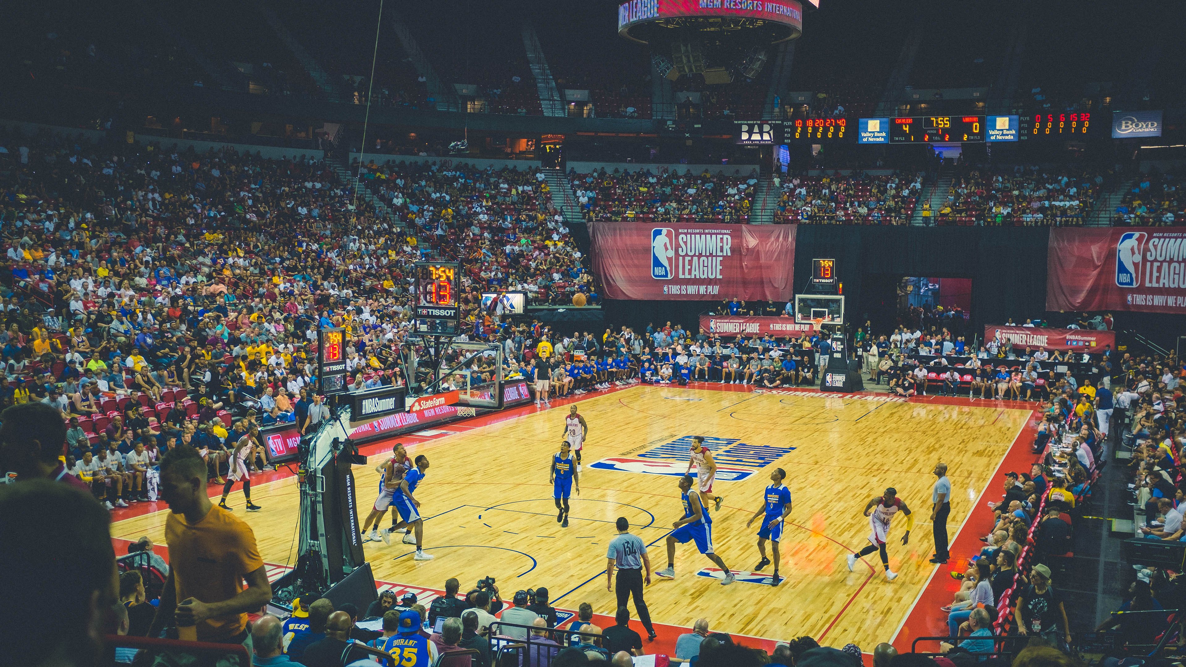 跨洲跑步线上挑战赛 世界不同城市跑者比拼总里程